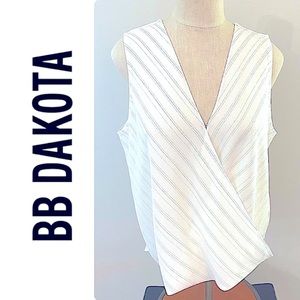 BB DAKOTA ✨NWT✨Women's Shimmer Lurex silver and Gold Stripe Crepe Cross Over Top
